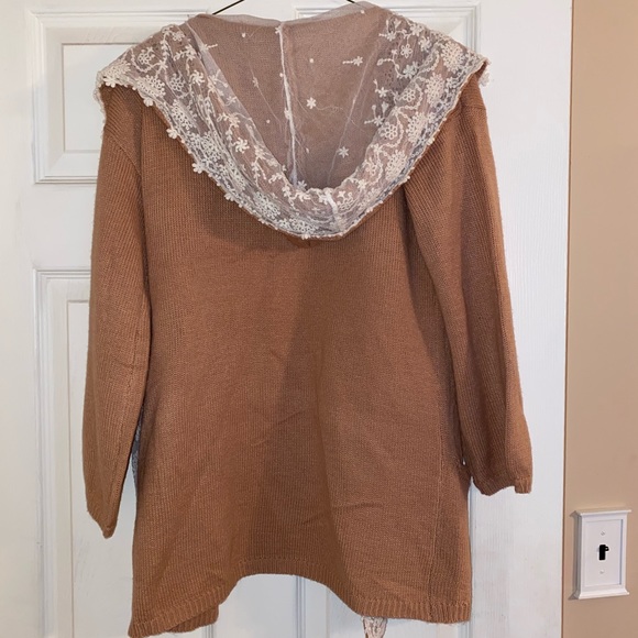 Cardigan - Picture 2 of 4